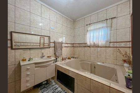 Casa à venda com 205m², 3 quartos e sem vaga