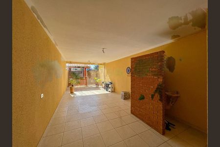 Casa à venda com 176m², 3 quartos e 4 vagas