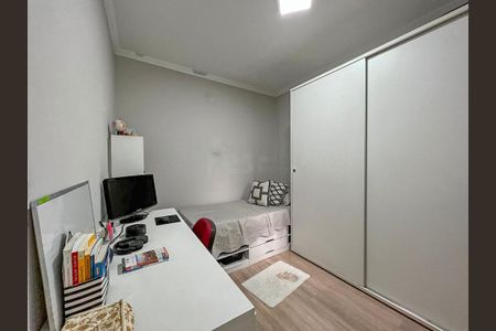 Casa à venda com 176m², 3 quartos e 4 vagas