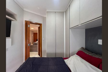 Apartamento à venda com 2 quartos, 40m² em Vila Lutécia, Santo André