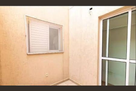 Casa à venda com 82m², 3 quartos e 2 vagas