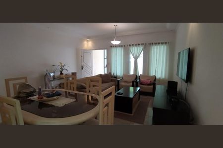 Casa à venda com 3 quartos, 170m² em Bangú, Santo André