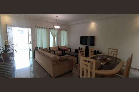 Casa à venda com 3 quartos, 170m² em Bangú, Santo André