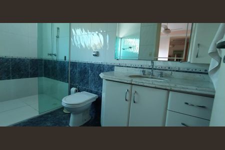 Casa à venda com 170m², 3 quartos e 4 vagas