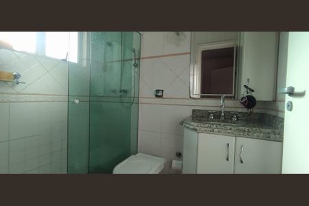 Casa à venda com 170m², 3 quartos e 4 vagas