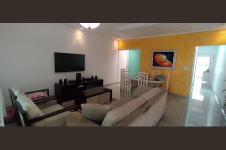 Casa à venda com 3 quartos, 170m² em Bangú, Santo André