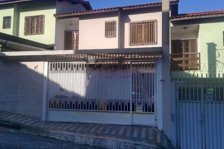 Casa à venda com 111m², 3 quartos e 2 vagas