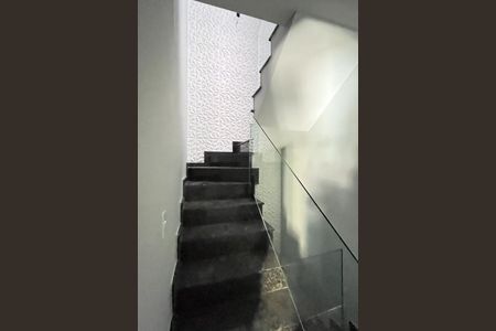 Casa à venda com 2 quartos, 80m² em Vila Humaita, Santo André