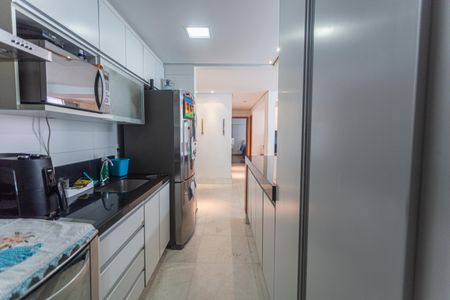 Apartamento à venda com 90m², 3 quartos e 3 vagasCozinha