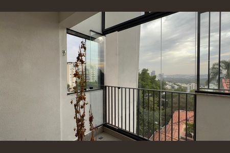 Apartamento à venda com 97m², 2 quartos e 2 vagas Apartamento à venda com 97m², 2 quartos e 2 vagasVaranda