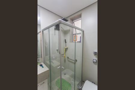 Apartamento à venda com 80m², 3 quartos e sem vaga Apartamento à venda com 80m², 3 quartos e sem vagaBanheiro da Suíte