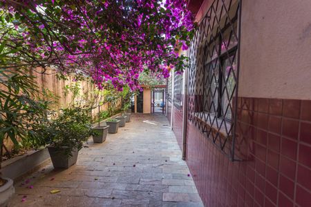 Apartamento à venda com 80m², 3 quartos e sem vaga Apartamento à venda com 80m², 3 quartos e sem vagaHall de Entrada