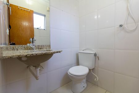 Casa de condomínio à venda com 65m², 2 quartos e 1 vaga Casa de condomínio à venda com 65m², 2 quartos e 1 vagaBanheiro 2