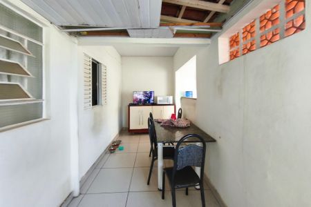 Casa à venda com 96m², 2 quartos e 10 vagas Casa à venda com 96m², 2 quartos e 10 vagasCopa