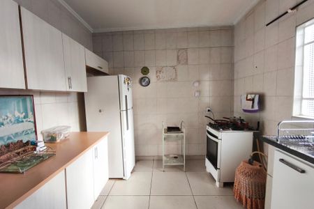 Casa à venda com 96m², 2 quartos e 10 vagas Casa à venda com 96m², 2 quartos e 10 vagasCozinha