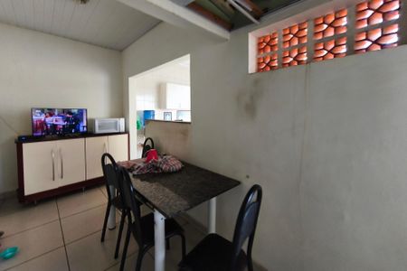 Casa à venda com 96m², 2 quartos e 10 vagas Casa à venda com 96m², 2 quartos e 10 vagasCopa