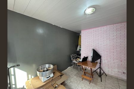 Casa de condomínio à venda com 150m², 2 quartos e 2 vagasQuarto 2