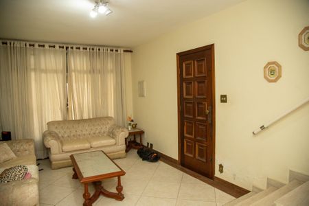 Sala de casa à venda com 3 quartos, 168m² em Jardim Aeroporto, São Paulo