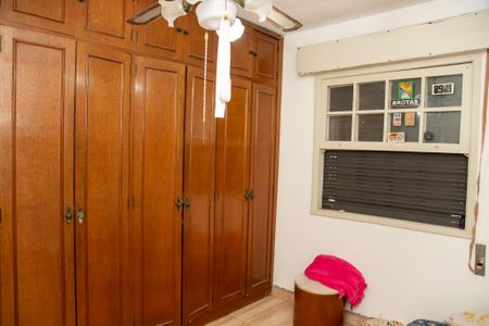 Casa à venda com 168m², 3 quartos e 2 vagas Casa à venda com 168m², 3 quartos e 2 vagasQuarto 3
