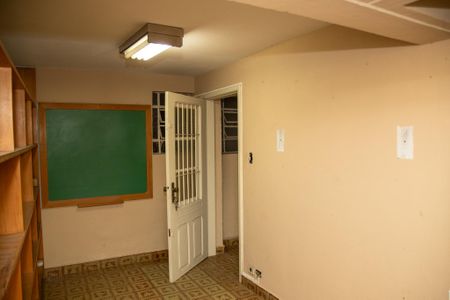 Casa à venda com 168m², 3 quartos e 2 vagas Casa à venda com 168m², 3 quartos e 2 vagasÁrea comum