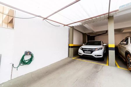 Apartamento à venda com 170m², 3 quartos e 2 vagas Apartamento à venda com 170m², 3 quartos e 2 vagasGaragem