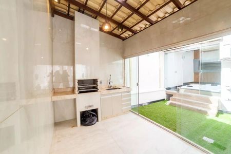 Apartamento à venda com 170m², 3 quartos e 2 vagas Apartamento à venda com 170m², 3 quartos e 2 vagasEspaço Gourmet