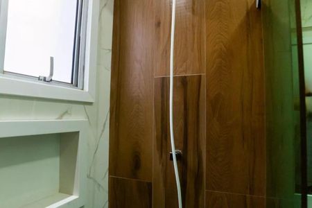 Apartamento à venda com 170m², 3 quartos e 2 vagas Apartamento à venda com 170m², 3 quartos e 2 vagasBanheiro da Suíte