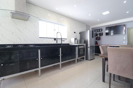 Apartamento à venda com 160m², 3 quartos e 2 vagasCozinha