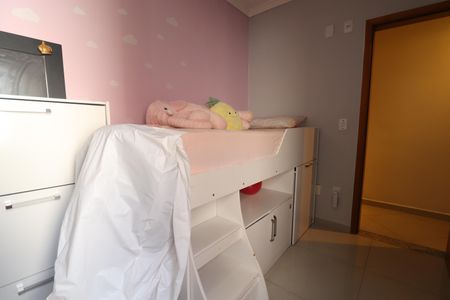 Apartamento à venda com 160m², 3 quartos e 2 vagasQuarto 1