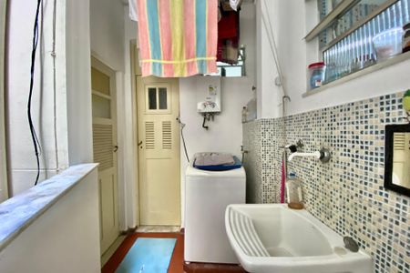 Apartamento para alugar com 176m², 3 quartos e 1 vaga Apartamento para alugar com 176m², 3 quartos e 1 vagaÁrea de Serviço