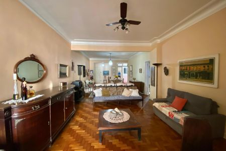 Apartamento para alugar com 176m², 3 quartos e 1 vaga Apartamento para alugar com 176m², 3 quartos e 1 vagaSala