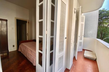 Apartamento para alugar com 176m², 3 quartos e 1 vaga Apartamento para alugar com 176m², 3 quartos e 1 vagaQuarto 1