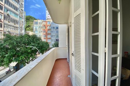 Apartamento para alugar com 176m², 3 quartos e 1 vaga Apartamento para alugar com 176m², 3 quartos e 1 vagaVaranda do Quarto 2