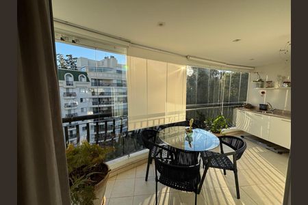 Apartamento à venda com 135m², 3 quartos e 3 vagas