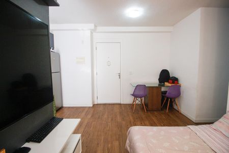 Sala de apartamento para alugar com 2 quartos, 40m² em Parque Reboucas, São Paulo
