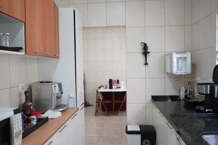 Casa à venda com 240m², 7 quartos e 3 vagasCozinha
