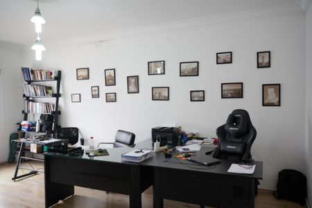 Casa à venda com 240m², 7 quartos e 3 vagasSala 2