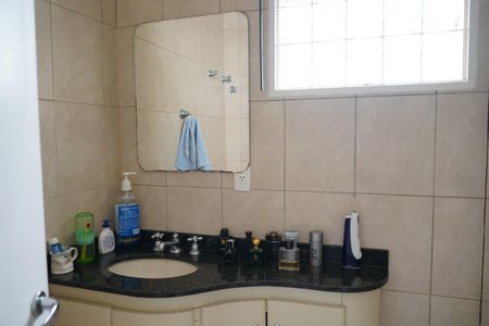 Casa à venda com 240m², 7 quartos e 3 vagasBanheiro