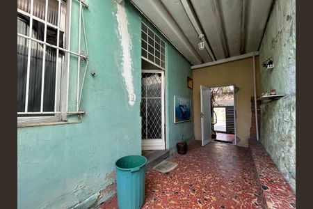 Casa à venda com 109m², 3 quartos e 1 vagaÁrea comum