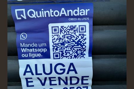 Casa à venda com 109m², 3 quartos e 1 vagaPlaquinha