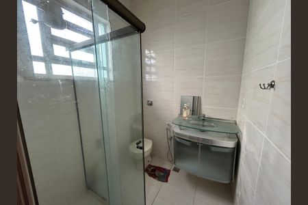 Casa à venda com 109m², 3 quartos e 1 vagaBanheiro