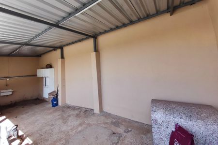 Casa à venda com 92m², 3 quartos e 2 vagas Casa à venda com 92m², 3 quartos e 2 vagasÁrea de Serviço