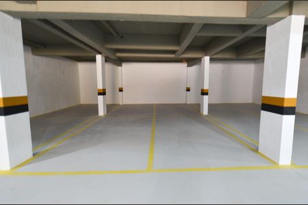 Apartamento à venda com 117m², 2 quartos e 2 vagas Apartamento à venda com 117m², 2 quartos e 2 vagasGaragem