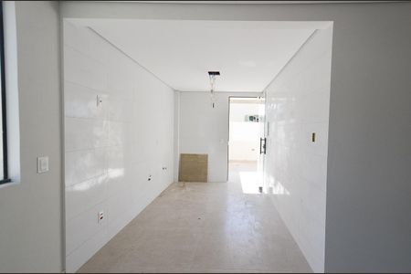 Apartamento à venda com 117m², 2 quartos e 2 vagas Apartamento à venda com 117m², 2 quartos e 2 vagasCozinha
