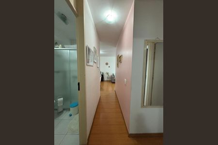 Apartamento à venda com 62m², 3 quartos e 1 vaga Apartamento à venda com 62m², 3 quartos e 1 vagaCorredor