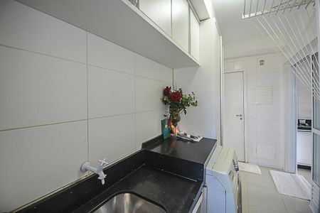 Apartamento para alugar com 180m², 3 quartos e 3 vagas Apartamento para alugar com 180m², 3 quartos e 3 vagasÁrea de Serviço