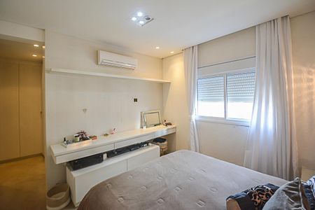 Apartamento para alugar com 180m², 3 quartos e 3 vagas Apartamento para alugar com 180m², 3 quartos e 3 vagasQuarto Suíte