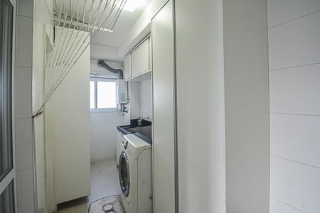 Apartamento para alugar com 180m², 3 quartos e 3 vagas Apartamento para alugar com 180m², 3 quartos e 3 vagasÁrea de Serviço