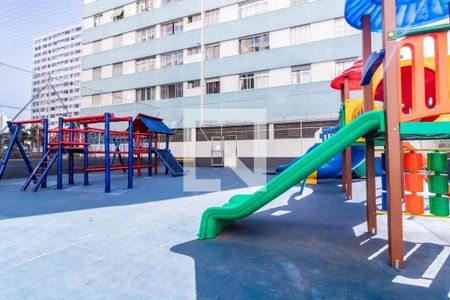 Apartamento à venda com 80m², 3 quartos e 1 vaga Apartamento à venda com 80m², 3 quartos e 1 vagaÁrea comum - Playground