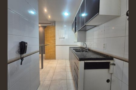 Apartamento à venda com 82m², 3 quartos e 2 vagasCozinha